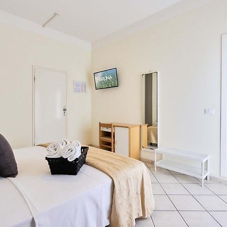 Hotel Bruna B&B Milano Marittima Kültér fotó