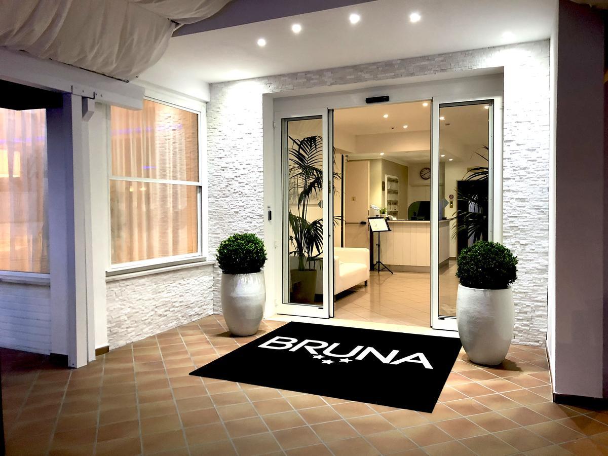 Hotel Bruna B&B Milano Marittima Kültér fotó
