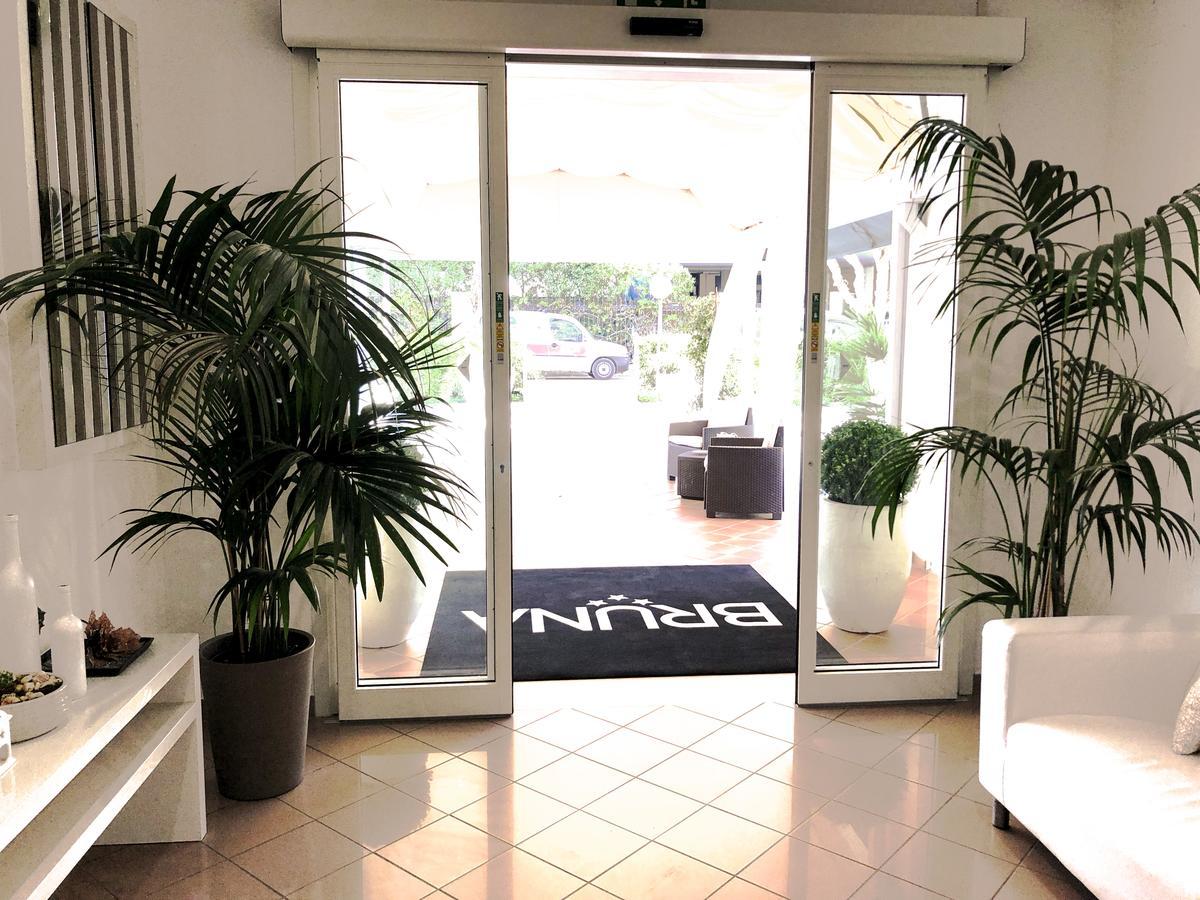 Hotel Bruna B&B Milano Marittima Kültér fotó