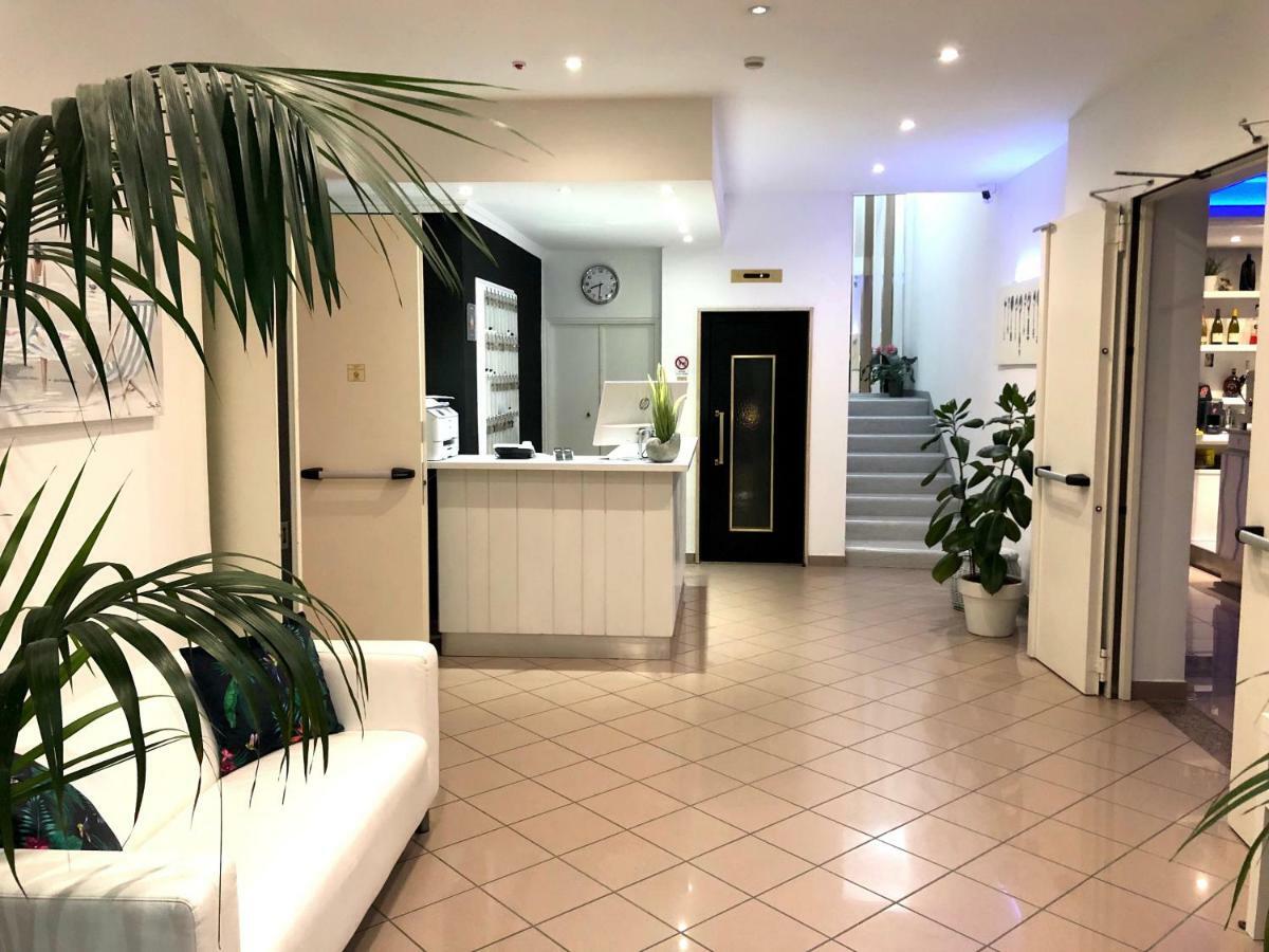 Hotel Bruna B&B Milano Marittima Kültér fotó